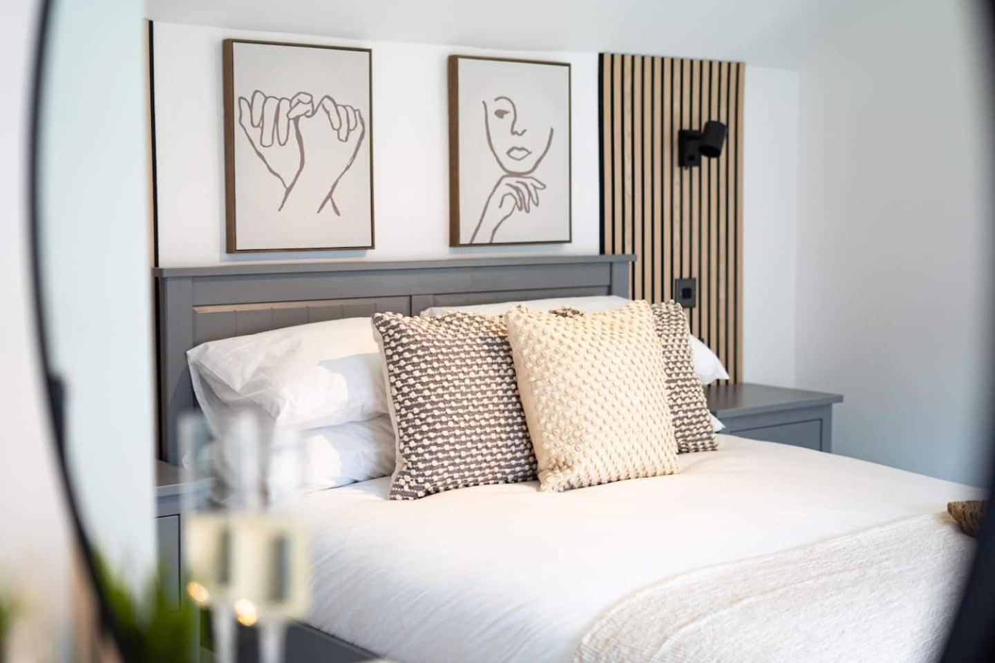 Stylish 2 Bedroom Cottage With Hot Tub And Parking Bewdley Kültér fotó